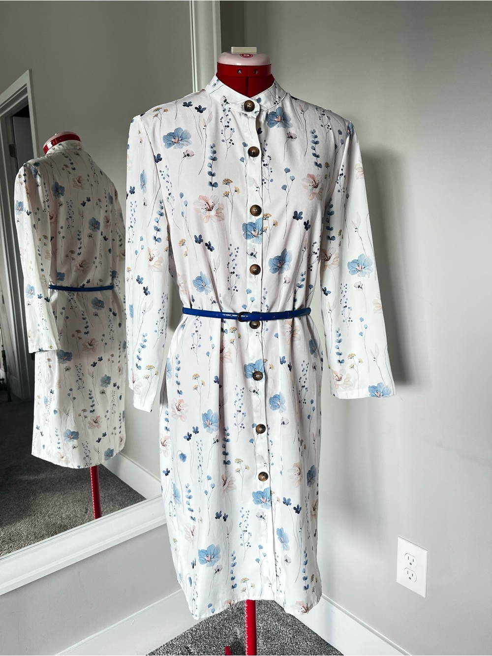 White Floral Button-Front Shirt Dress with Blue Belt
